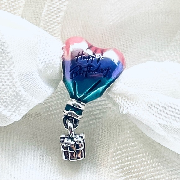 🎉 NWOT Happy Birthday Heart Hot Air Balloon Charm 🎈 - Picture 1 of 16